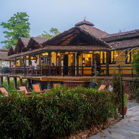 Sapana Village Lodge Sauraha Exterior photo